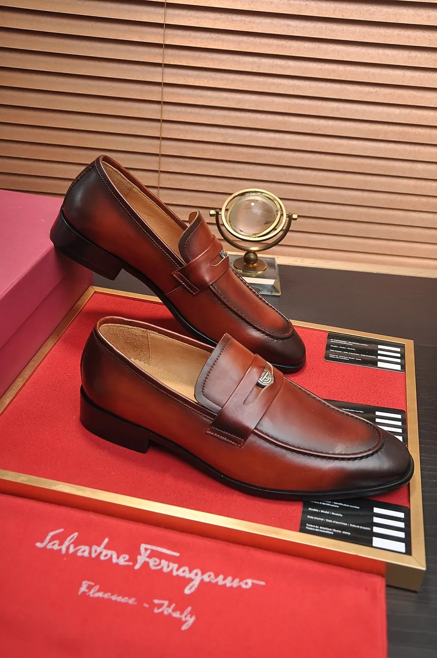 Men's shoes 💰500💶[Ferragamo/Ferragamo] The latest model in the counter. Original imported high-quality cowhide with open edges + imported 🐂 water-dyed cowhide lining + original luxury metal buckle + original combined outsole. Comparison without pressure 38--45 (45 is custom-made and cannot be returned or exchanged)